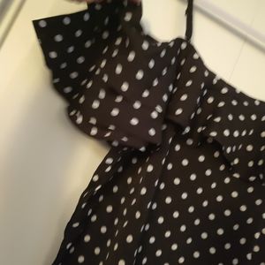 Shirt open shoulders